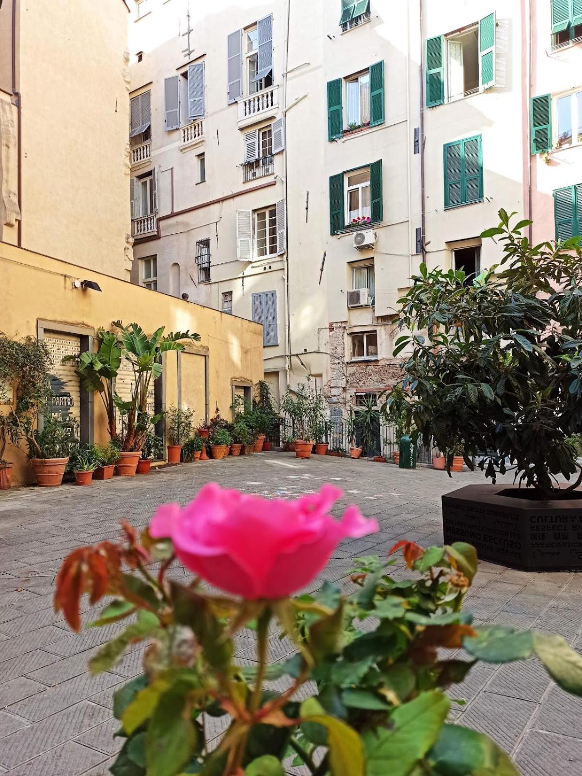 Ferienwohnung Acquario Genova La Piazzetta Exterior foto